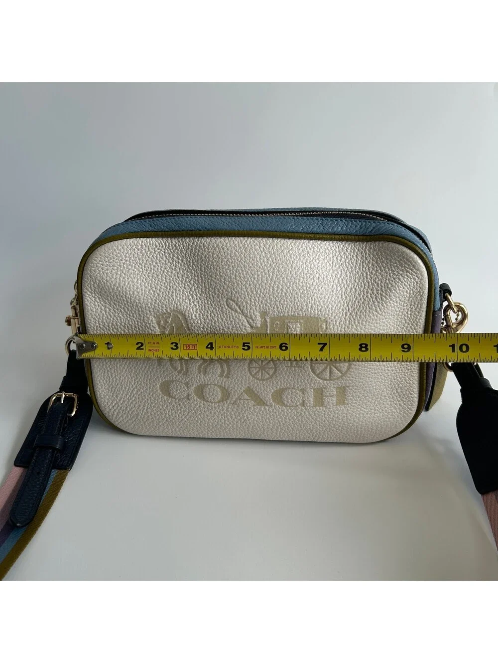 Coach discover jes